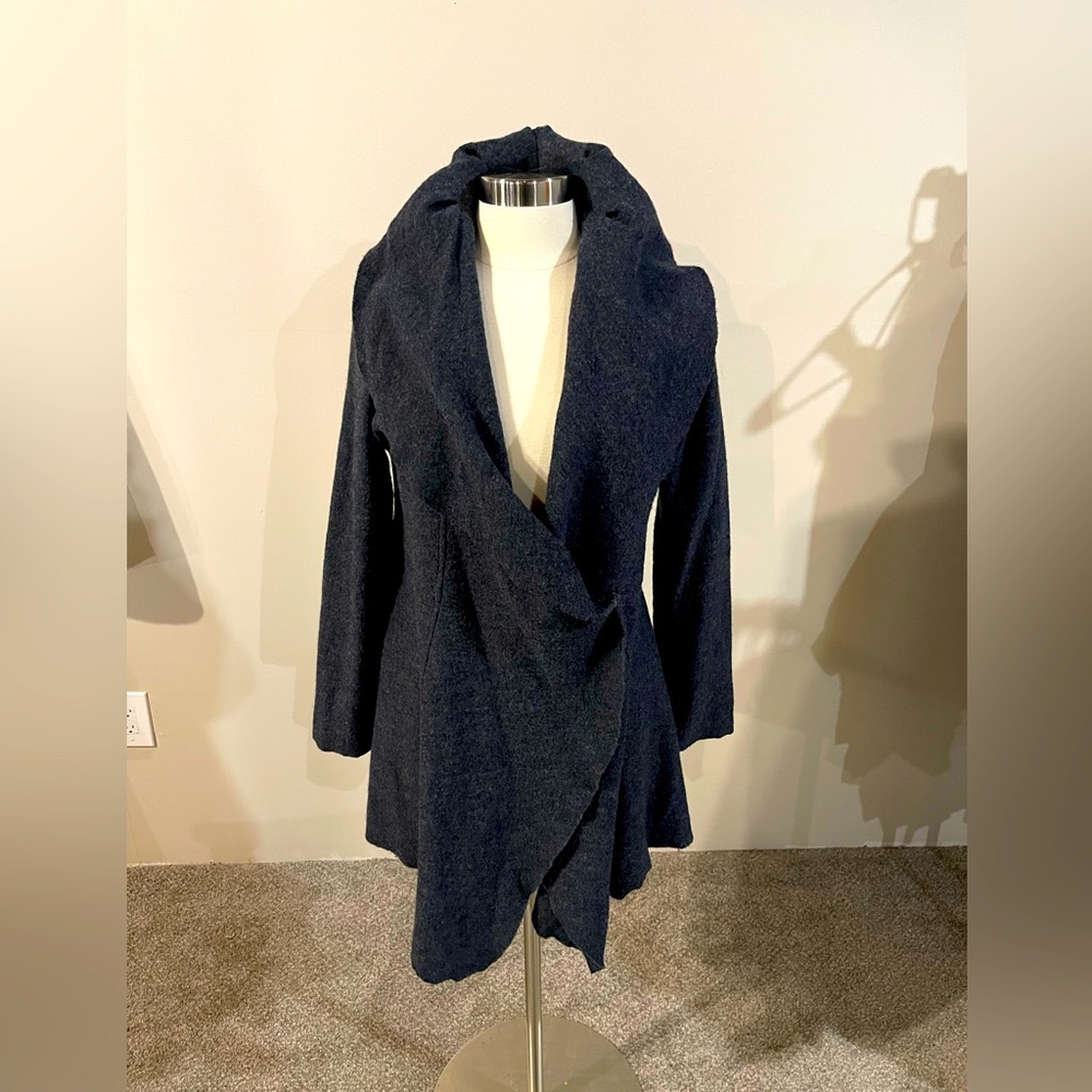 Light wool cardigan. Large. Charcoal